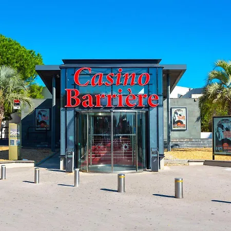 Studio In With Balcony 200 M From The Beach * آجد